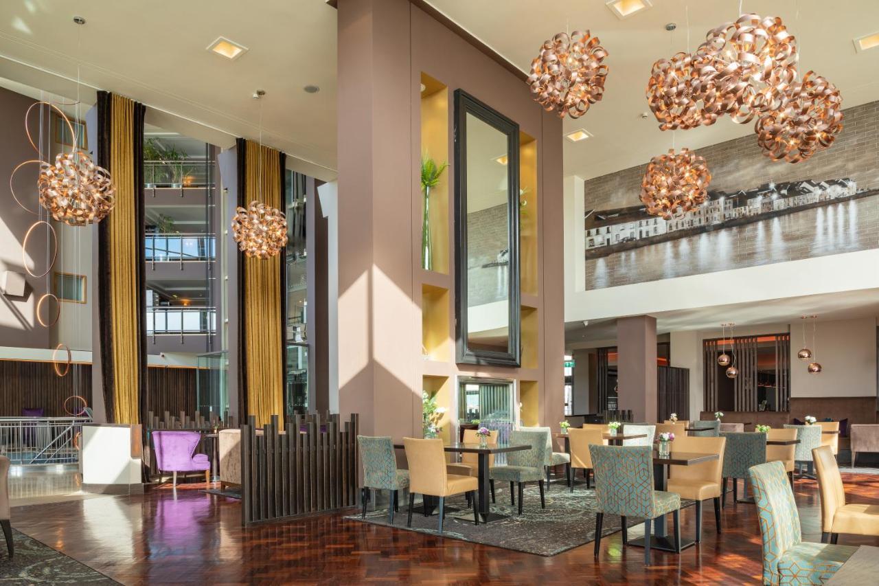 The Galmont Hotel & Spa Голуей Екстериор снимка