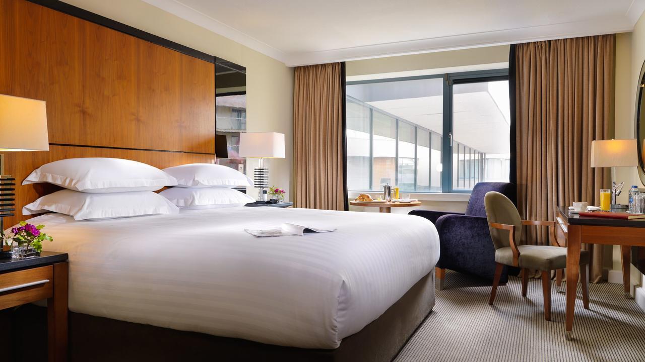 The Galmont Hotel & Spa Голуей Екстериор снимка