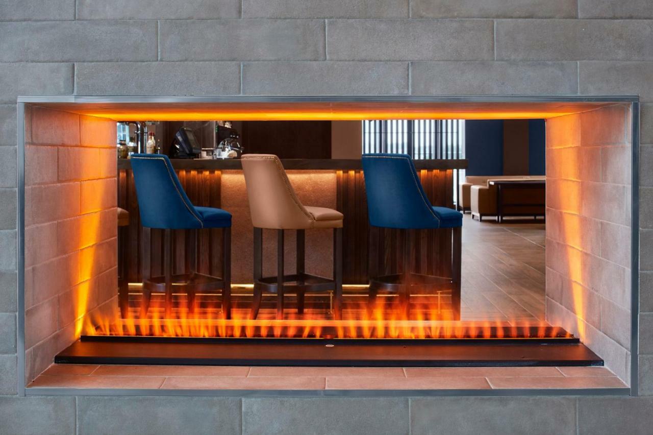 The Galmont Hotel & Spa Голуей Екстериор снимка